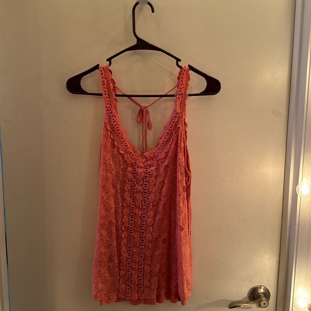 Lace front coral tank with tie-back
